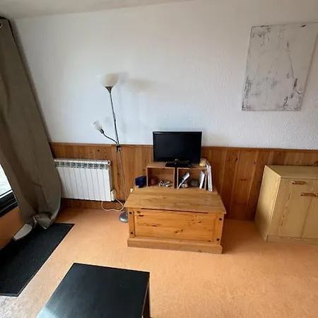 Beau 6 Places A La Cantoural