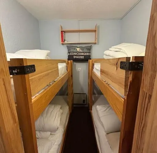 Beau 6 Places A La Cantoural